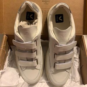 Veja V Lock Unicorn Velcro